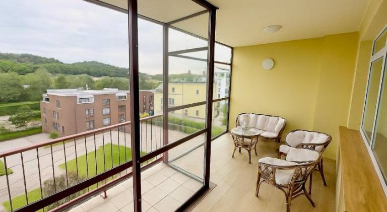 Panorama Apartment Balcony Work Castle View — photo 3