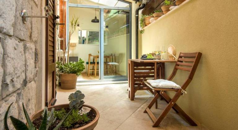 Apartment with pool & patio | Next to Diocletian's Palace | Dogs allowed in Split