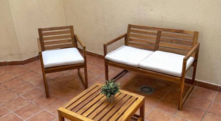 Quiet 1BR Terrace Apartment Near Centro & Beach — photo 5