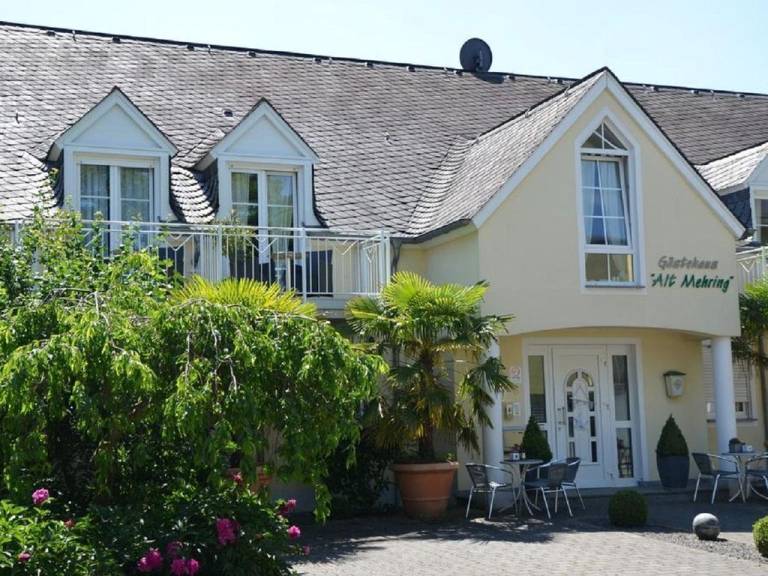 Bed & Breakfast  Mehring