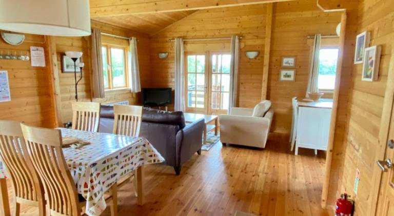 Chalet with 2 rooms for 4 persons — photo 3