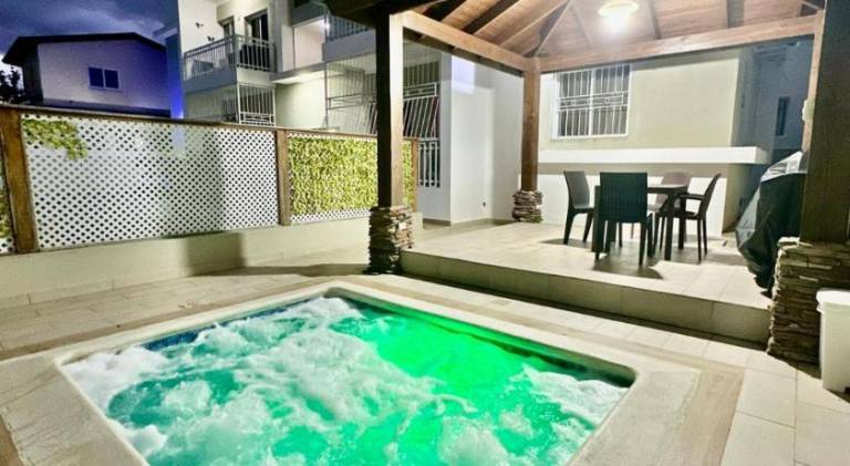 Holiday apartment with pool — photo 2