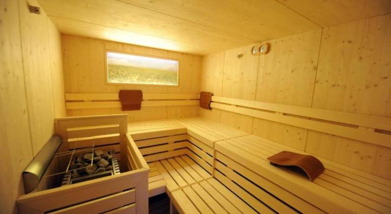Serviced apartment with garden & sauna — photo 4