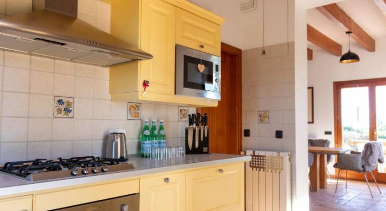 Fully equipped villa with patio, grill & private pool | Suitable for remote work | Pets are welcome — photo 4