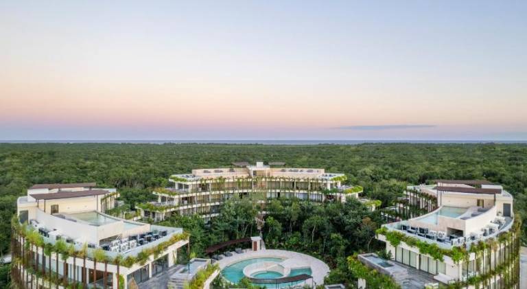Holiday apartment with garden, terrace & pool in Tulum