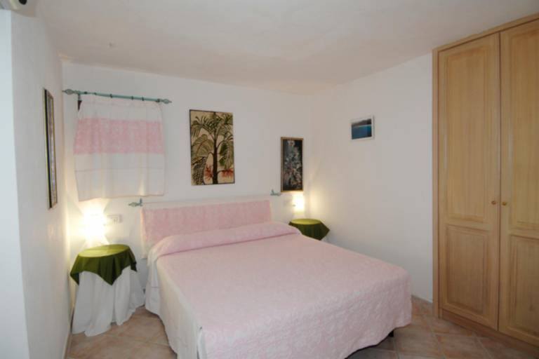 116_ Apartment surrounded by greenery, with parking, swimming pool and direct beach access. — photo 4
