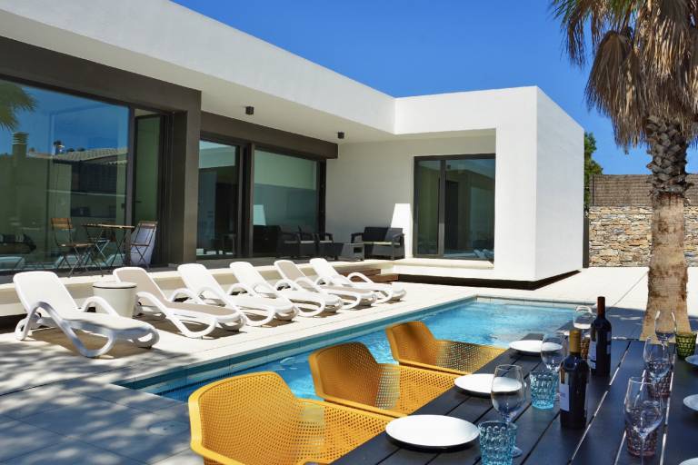 Fully equipped charming villa with garden, private pool & terrace | Pet-friendly — photo 3