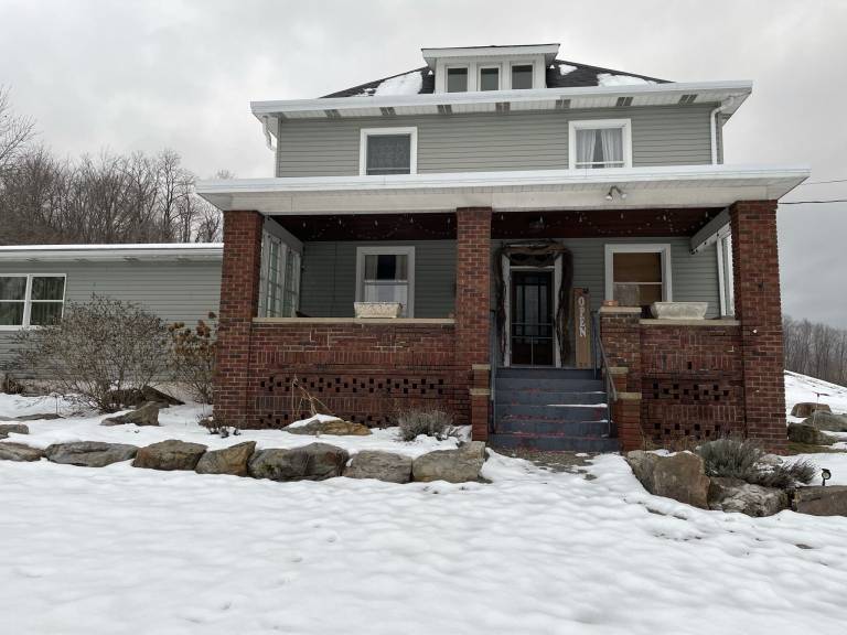 House  Hempfield Township