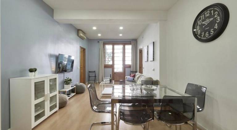 Holiday apartment | Next to Sagrada Família — photo 2