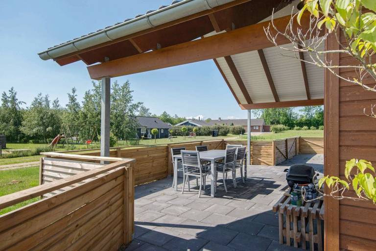 Fully equipped vacation home with yard, sauna & grill | Dogs allowed — photo 3