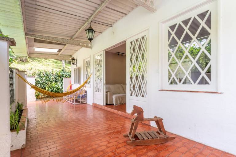 Vacation home with grill, yard & pool — photo 2