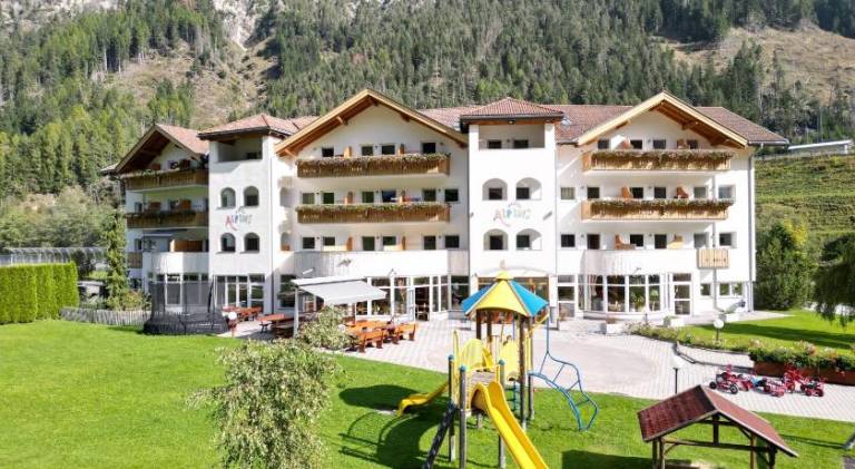 Hotel Alpin — photo 5