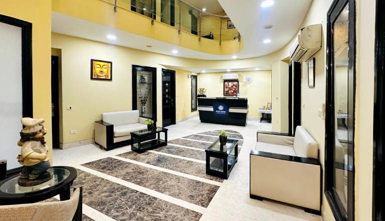 Posh Suites-Golf Course Road in Gurugram