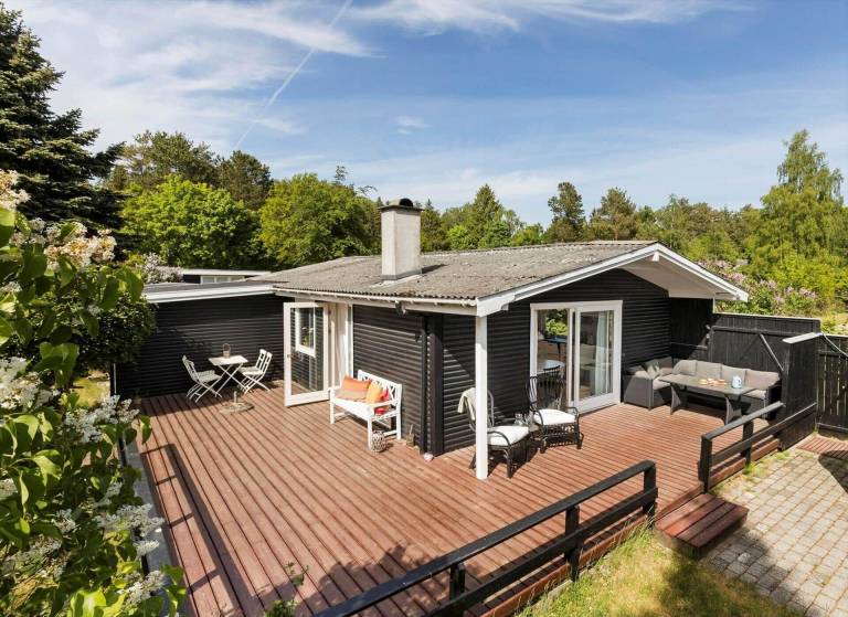 House with patio, garden & grill in Ebeltoft