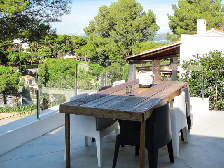 Fully equipped spacious house with private pool & terrace | Sea view | Beach nearby | Pets allowed — photo 3