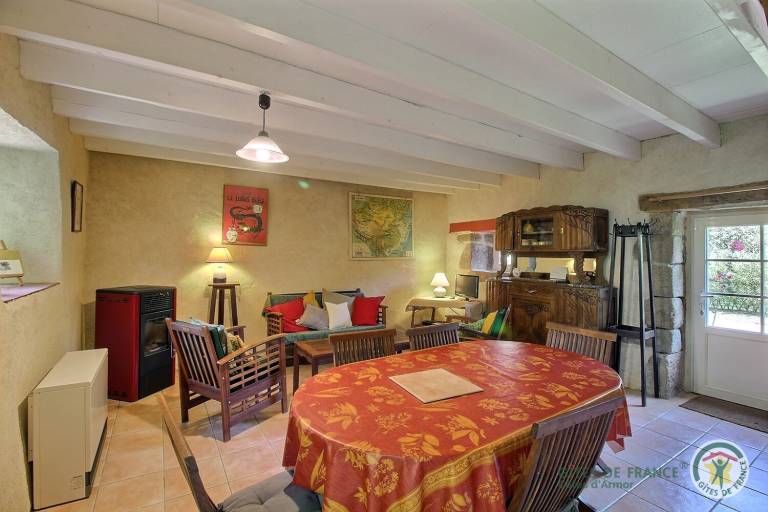 Beautiful gite with yard & terrace | Pets allowed — photo 3