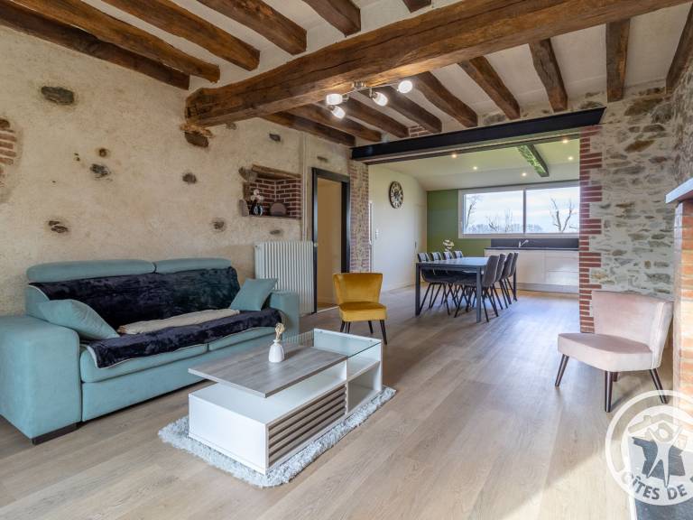 Rural Retreat in Mauges: Cozy Cottage with Terrace, Near Top Tourist Spots & Private Fishing Pond — photo 2