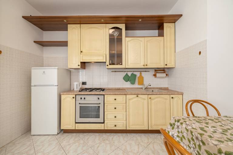 Apartment with 2 rooms for 4 persons — photo 4