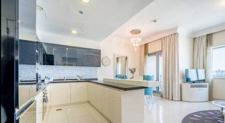 Wonderful vacation home with sauna, hot tub & pool | Near The Dubai Fountain | Good for workation | Dogs allowed — photo 5