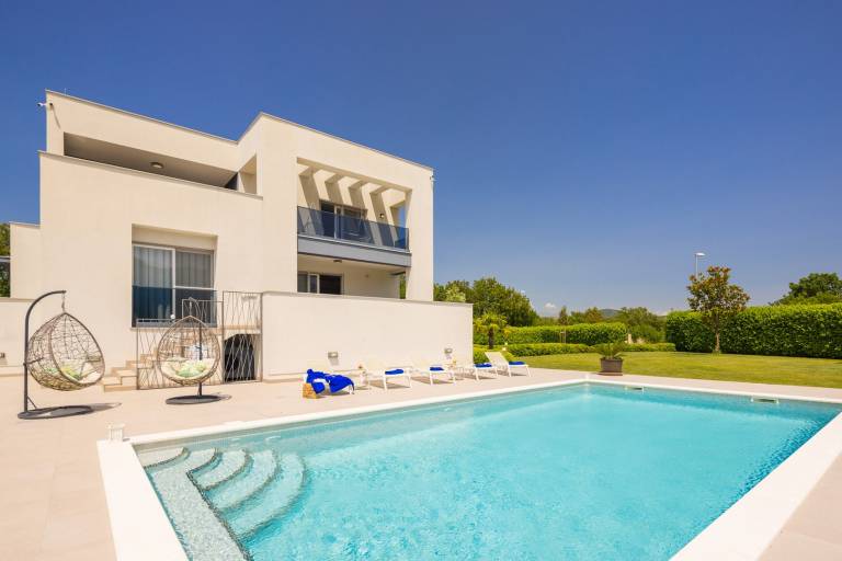 Villa Marijeta 5 star villa with heated pool