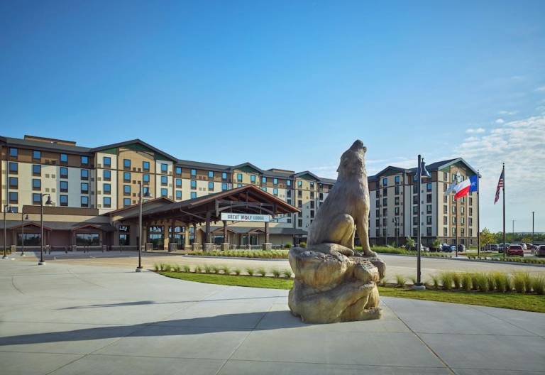 Great Wolf Lodge Webster in Webster, TX
