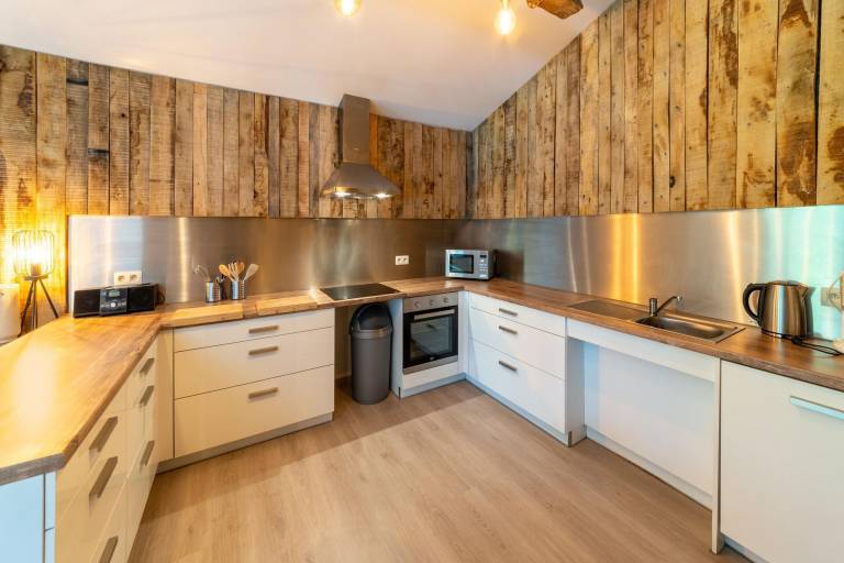 Fully equipped chalet with garden, pool & grill | Sea view | Dogs allowed — photo 3