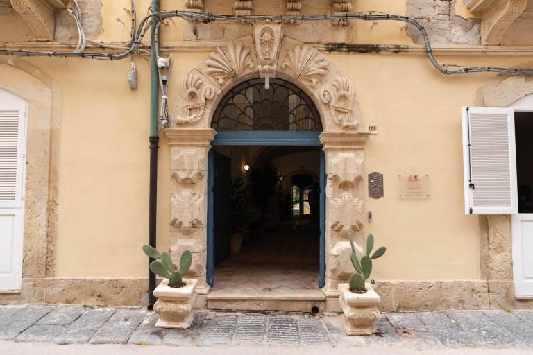 Hostel  Syracuse