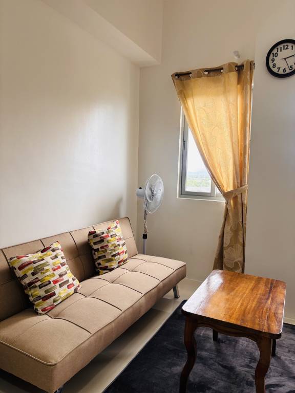 Dedicated room with pool & yard — photo 4