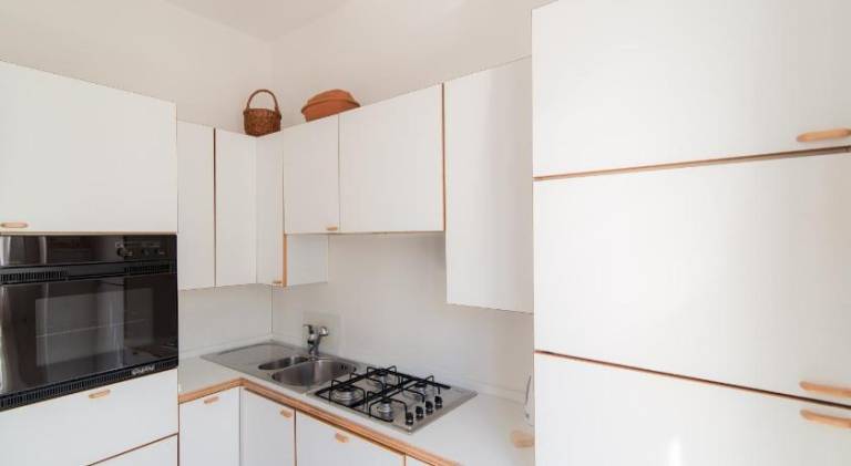 Holiday apartment with terrace | Close to Como Cathedral — photo 4