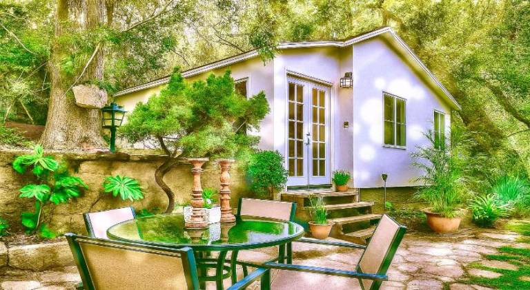 Enchanting Private Hollywood Hills Guest House with Tranquil Tree-Top Views, Magical Outdoor Living — photo 3