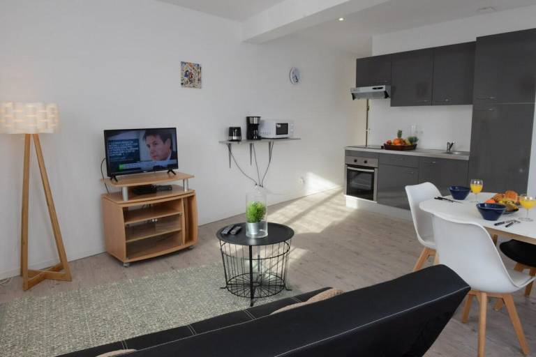 Rental apartment with 2 rooms for 5 persons in Dieppe