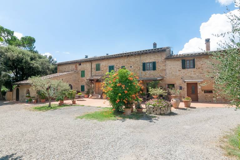Family-friendly lovely vacation home with terrace, fast internet & private pool | Garden view | Perfect for remote work | Dogs allowed — photo 3