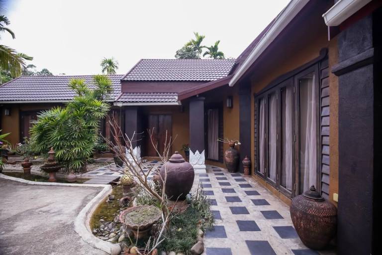 Lanna Chapel Residence in Chiang Rai