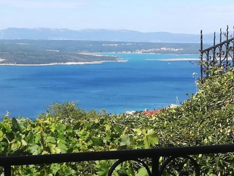 Appartement in Crikvenica mit Grill und Terrasse in Crikvenica
