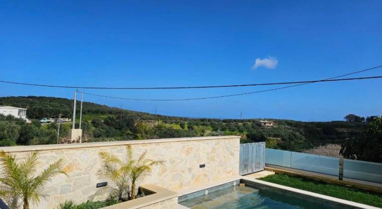 Fully equipped ample villa with garden, private pool & BBQ | Suitable for remote work | Pets allowed — photo 2
