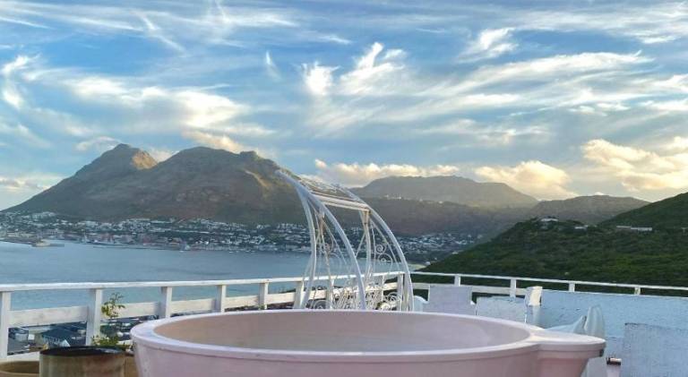 300 m&sup2; Ferienhaus