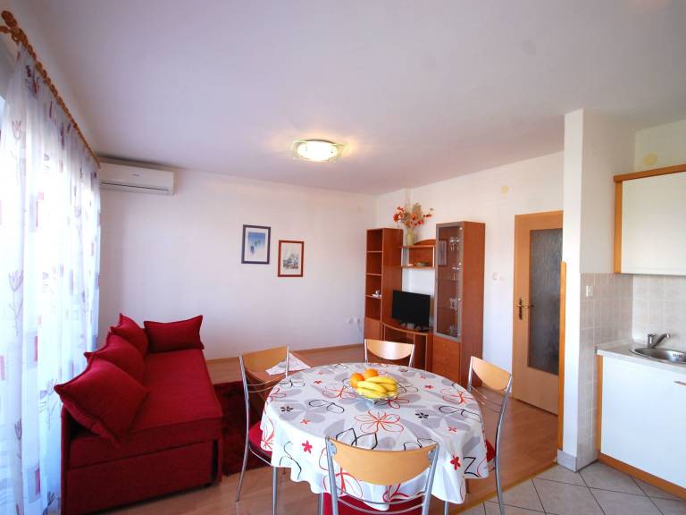 Holiday apartment with patio & barbeque | Pets are welcome — photo 5