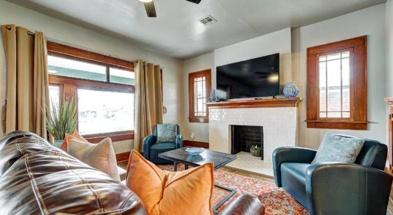 House with 2 rooms for 8 persons in Oklahoma City, OK