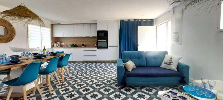 Wonderful rental apartment with terrace | City view | Close to the beach | Pet-friendly — photo 2