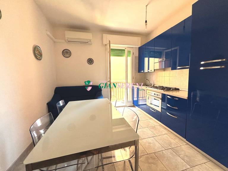 Rental apartment with 2 rooms for 5 persons — photo 3