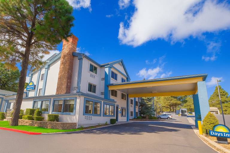 Days Inn & Suites by Wyndham East Flagstaff in Flagstaff, AZ