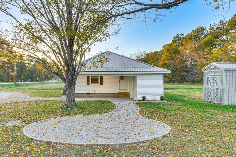 Quiet Country Stay: Modern Home Near Paducah in Kent, KY