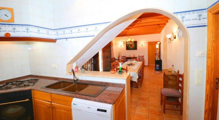 Fully equipped villa with patio, garden & private pool | Pets are welcome — photo 4