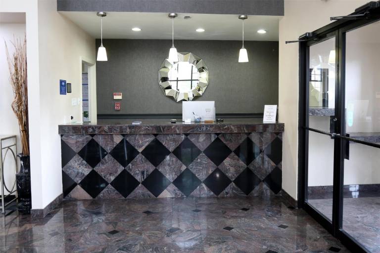 Americas Best Value Inn Monroe — photo 4