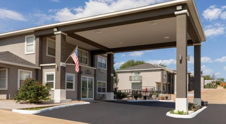 Days Inn by Wyndham Suites Fredericksburg in Fredericksburg, TX