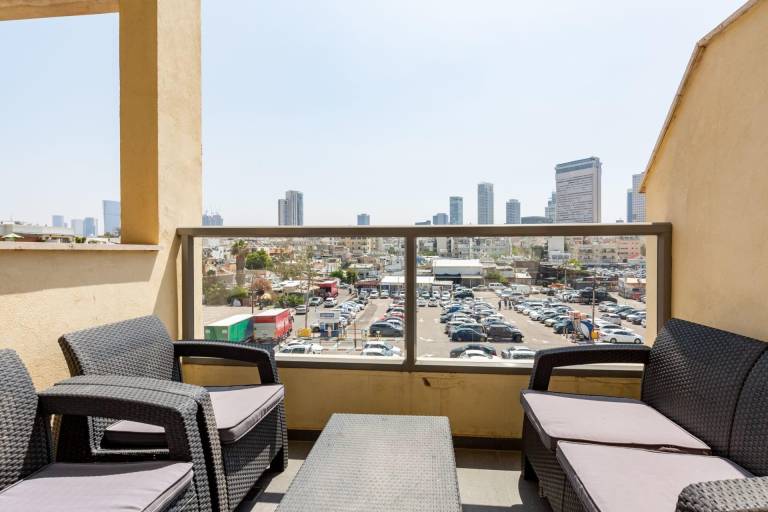 Fully equipped charming rental apartment with patio | Next to Neve Tzedek | Beach nearby | Pets are welcome — photo 5