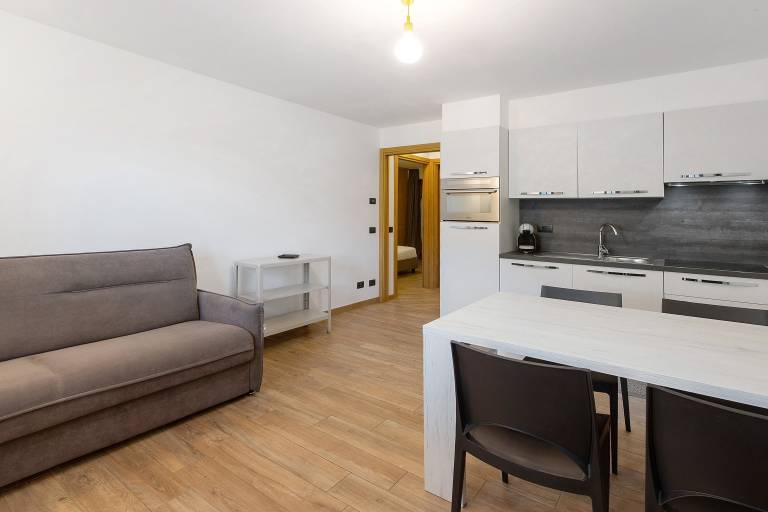 Apartment with fast internet & patio | City view | Good for workation — photo 5