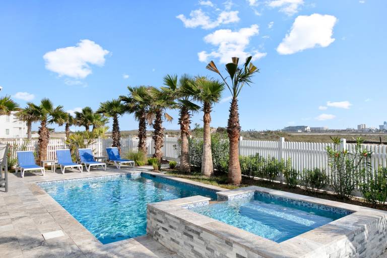 House with private pool — photo 4
