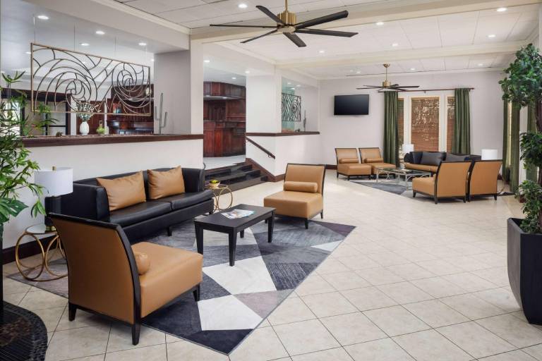 Wyndham Tucson Airport Hotel & Conference Center — photo 4