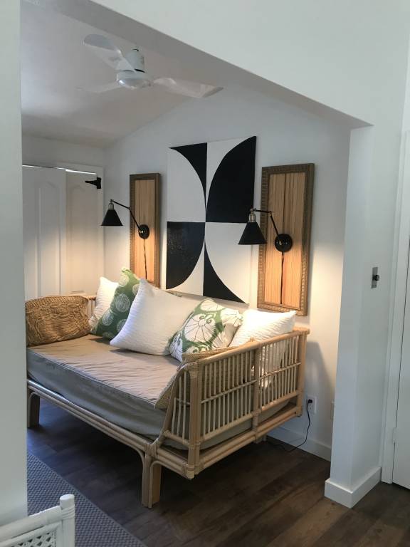 Condo with pool — photo 4